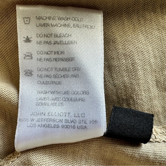 NWT John Elliot Supima asymmetrical Tee. Size: XS/0. Excellent condition - Picture 15 of 15